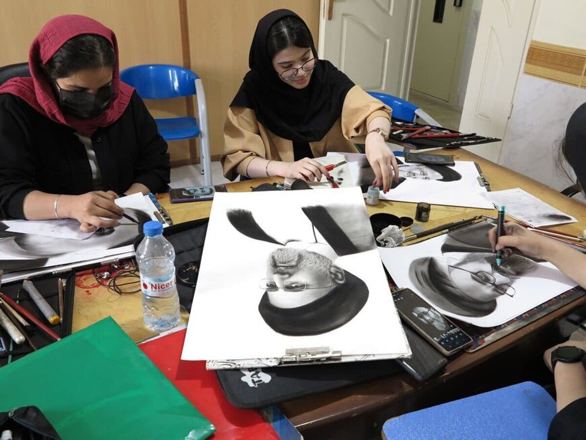 شهدای خدمت در قاب هنرمندان خراسان شمالی جلوه‌ای دیگر یافتند