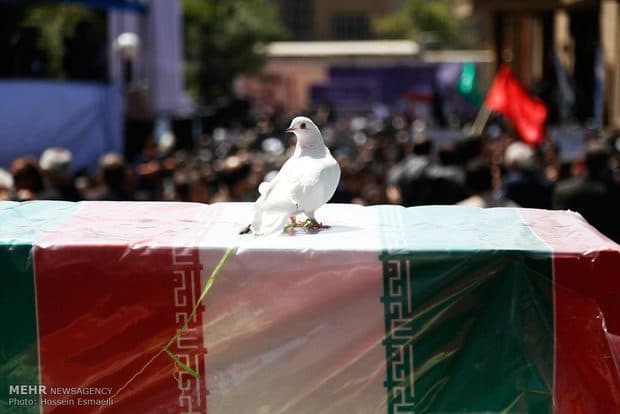 آئین تشییع و تدفین پیکر مطهر دو شهید غواص در حوزه هنری
