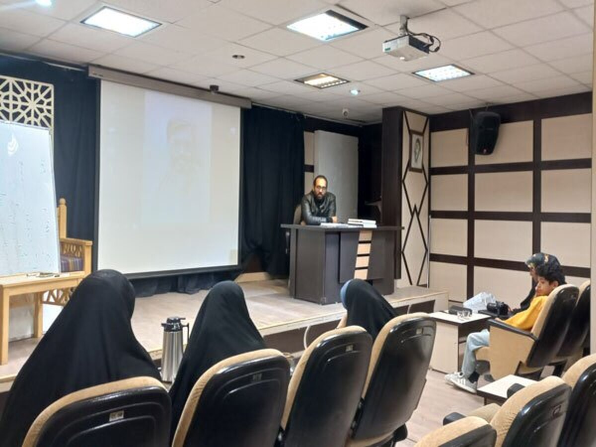 نشست تخصصی «عکاسی مستند اجتماعی» در حوزه هنری خراسان شمالی به ایستگاه هفتم رسید