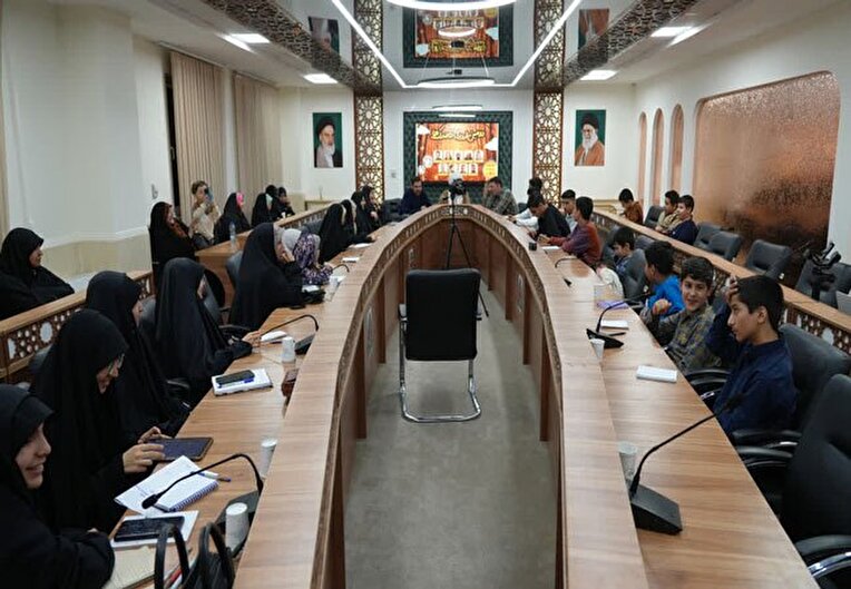 قاصدک‌ها در مسیر بالندگی؛ گردهمایی ۵۰ شاعر نوقلم خراسان شمالی